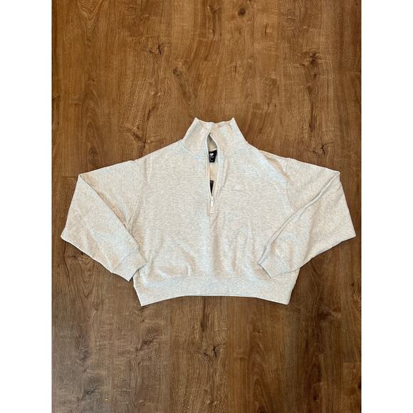New Balance Quarter Zip - Picture 1 of 4